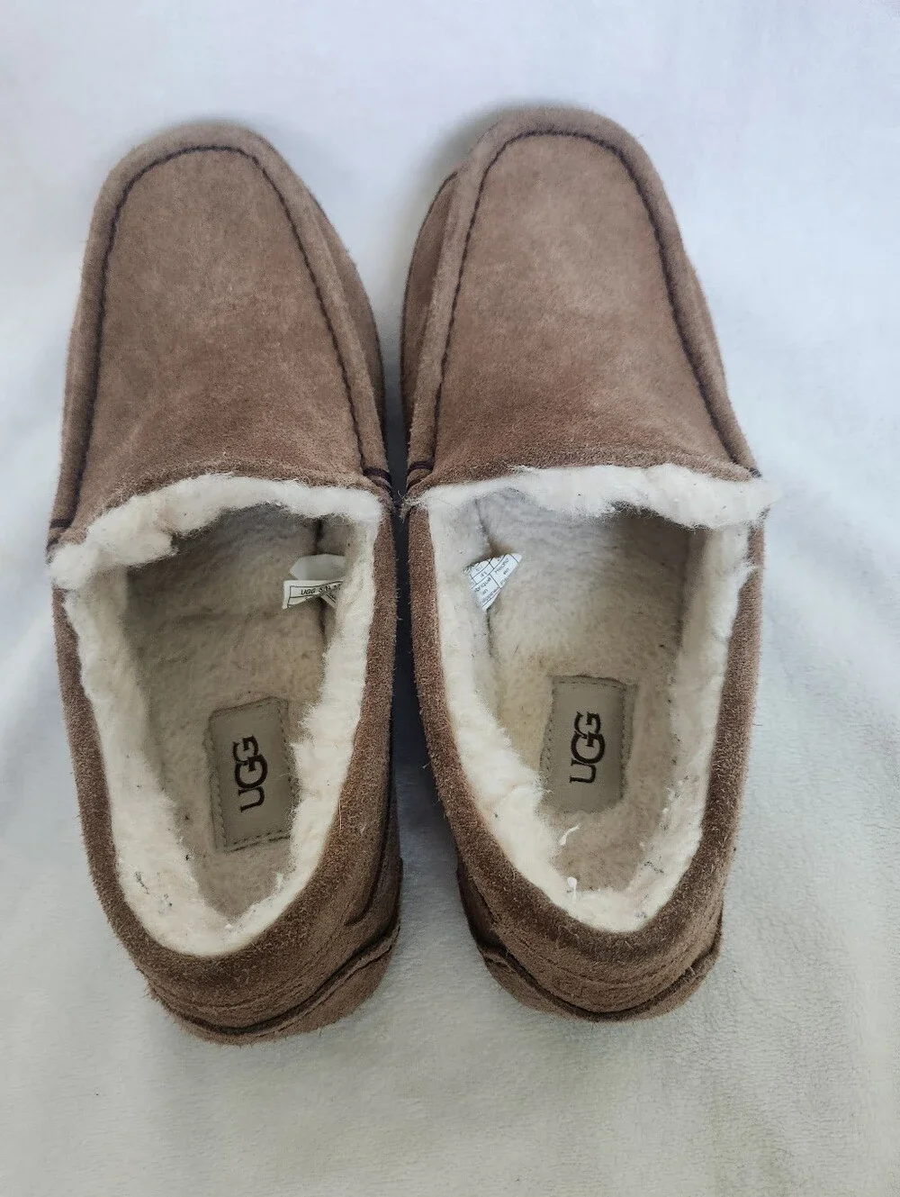 UGG Ascot Men’s Chestnut Suede Shearling-Lined Slip-On Slippers Loafers